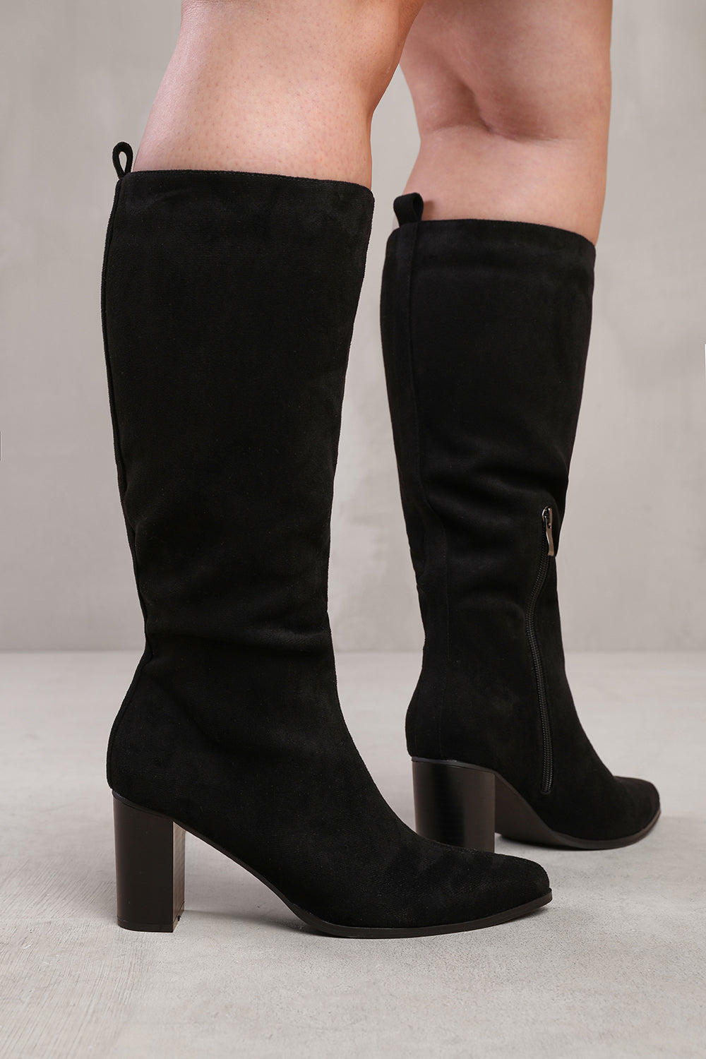 ELDER WIDE CALF BLOCK HEEL KNEE HIGH BOOTS WITH SIDE ZIP IN WIDE E FIT IN BLACK SUEDE