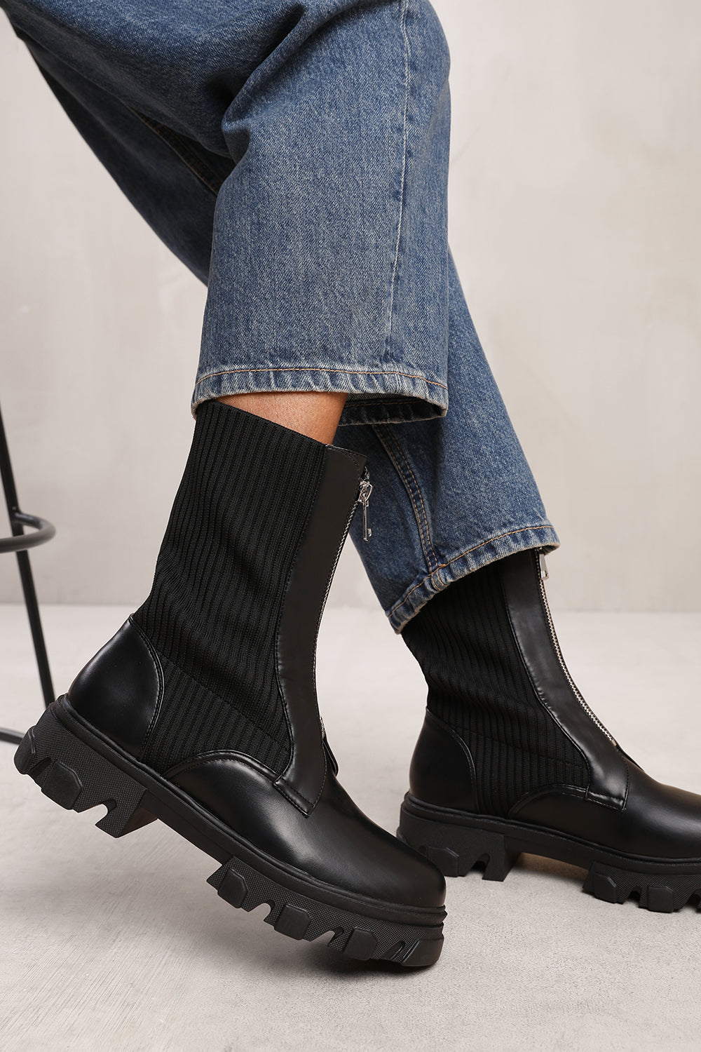 SUSIE KNITTED BOOT WITH FRONT ZIP IN BLACK FAUX LEATHER