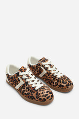 Ensley Low Profile Panel Detailed Trainer