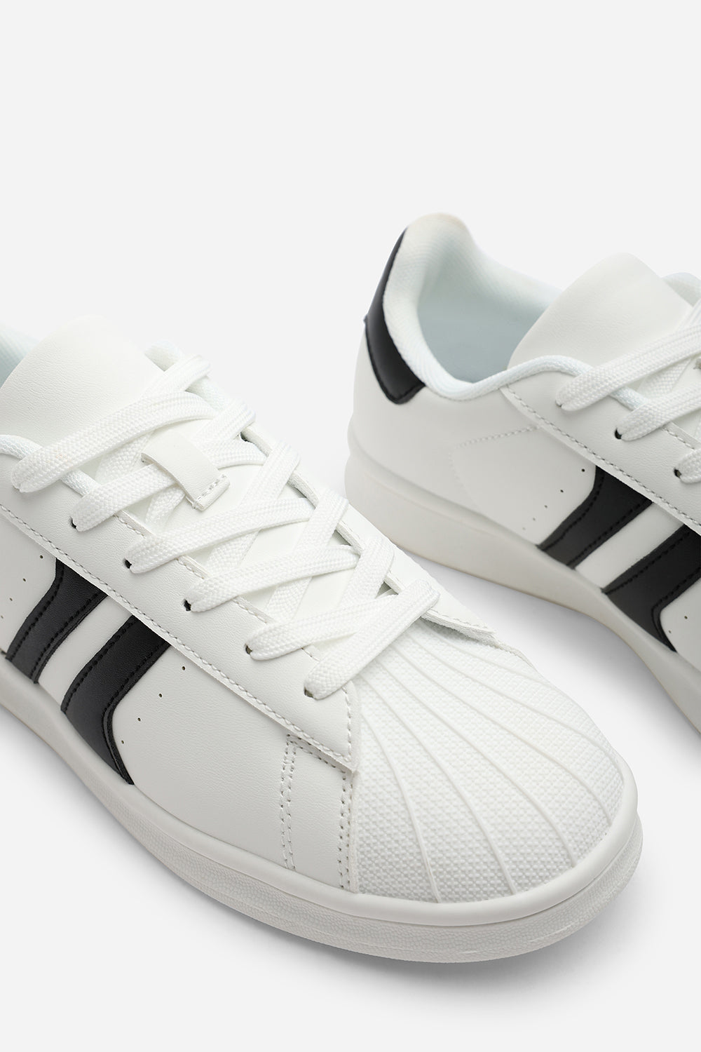 Yamileth Stripe Panel Detailed Trainer