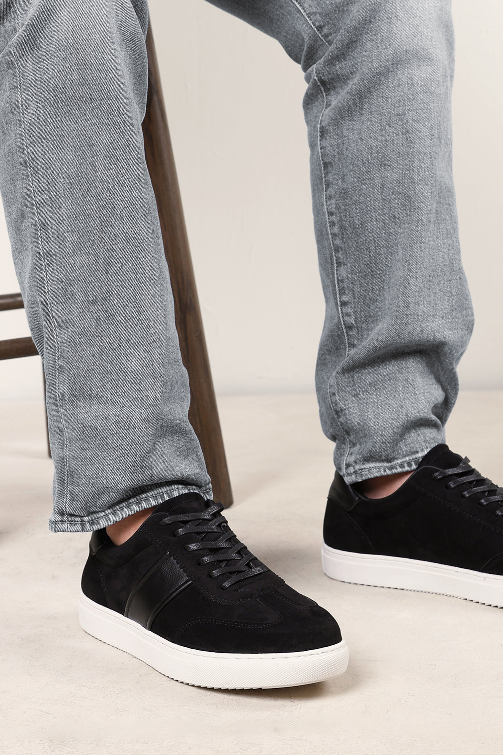 Clark Low Cut Lace Up Trainers