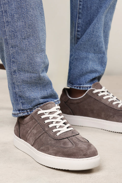 Clark Low Cut Lace Up Trainers