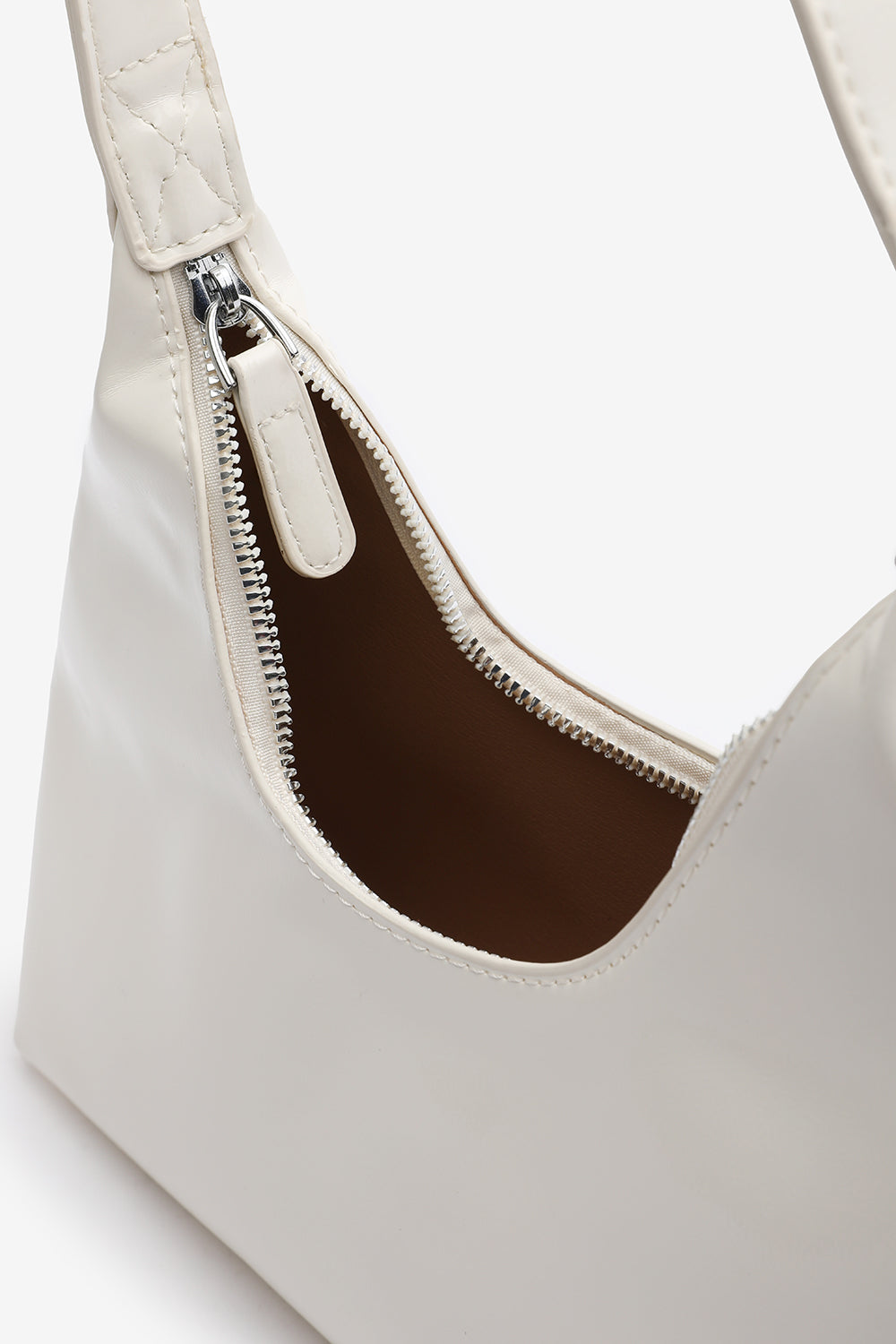 Ecru Sleek Minimalist Hobo bag in Cream Patent Faux Leather