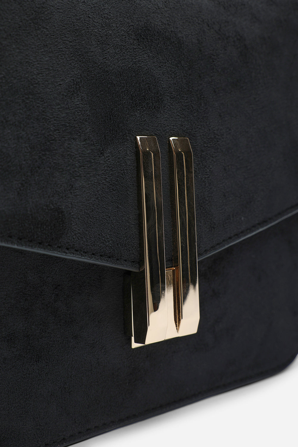 Gelora Cross Body Bag With Clasp Detail
