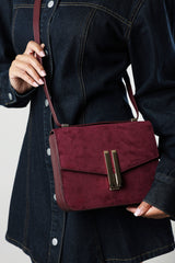Gelora Cross Body Bag With Clasp Detail