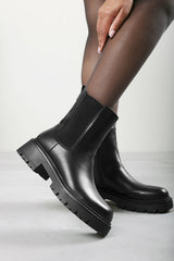 Fadira Chelsea Boot With Elastic Panel