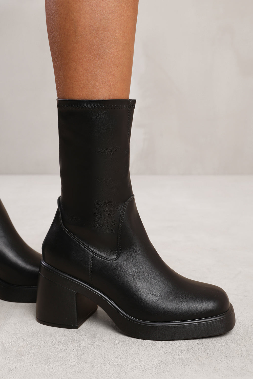 PALOMA MID CALF BOOT WITH CHUNKY HEEL IN BLACK FAUX LEATHER