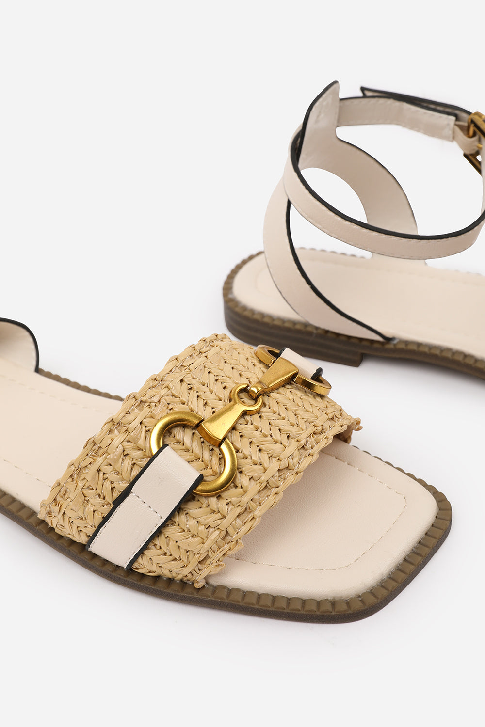 CATELYN PU STRAW DETAIL STRAP SANDALS  WITH BUCKLE CLOSURE IN CREAM FAUX LEATHER