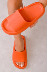 JOANNA TEXTURED RUBBER SLIDERS IN TANGERINE ORANGE