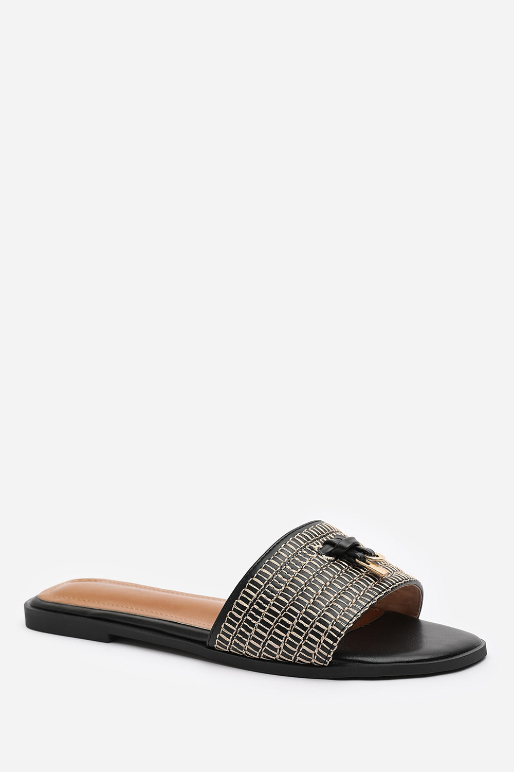FRANKII STRAP SANDAL WITH FRONT STRAW STRAP LOCK DETAIL IN BLACK