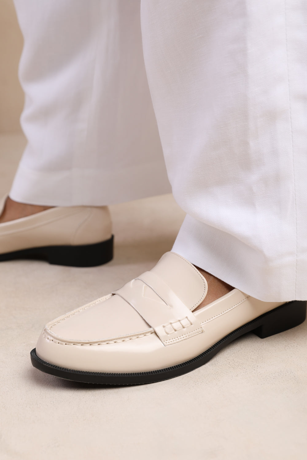 HOUSTON SLIP ON LOAFER IN CREAM PATENT