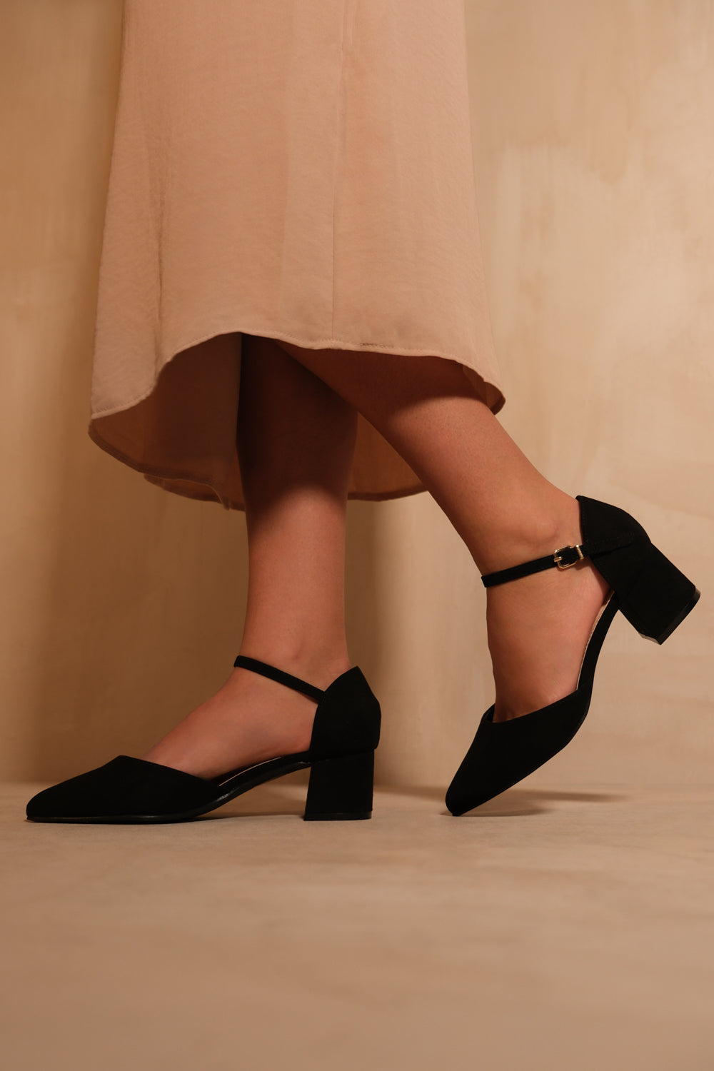 AYRA POINTED TOE LOW BLOCK HEEL SANDALS IN BLACK SUEDE