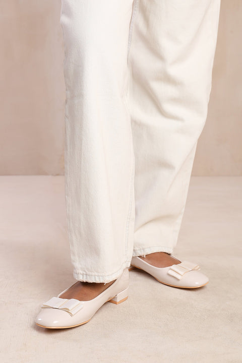 CANADA PUMP WITH BOW DETAIL IN CREAM PATENT