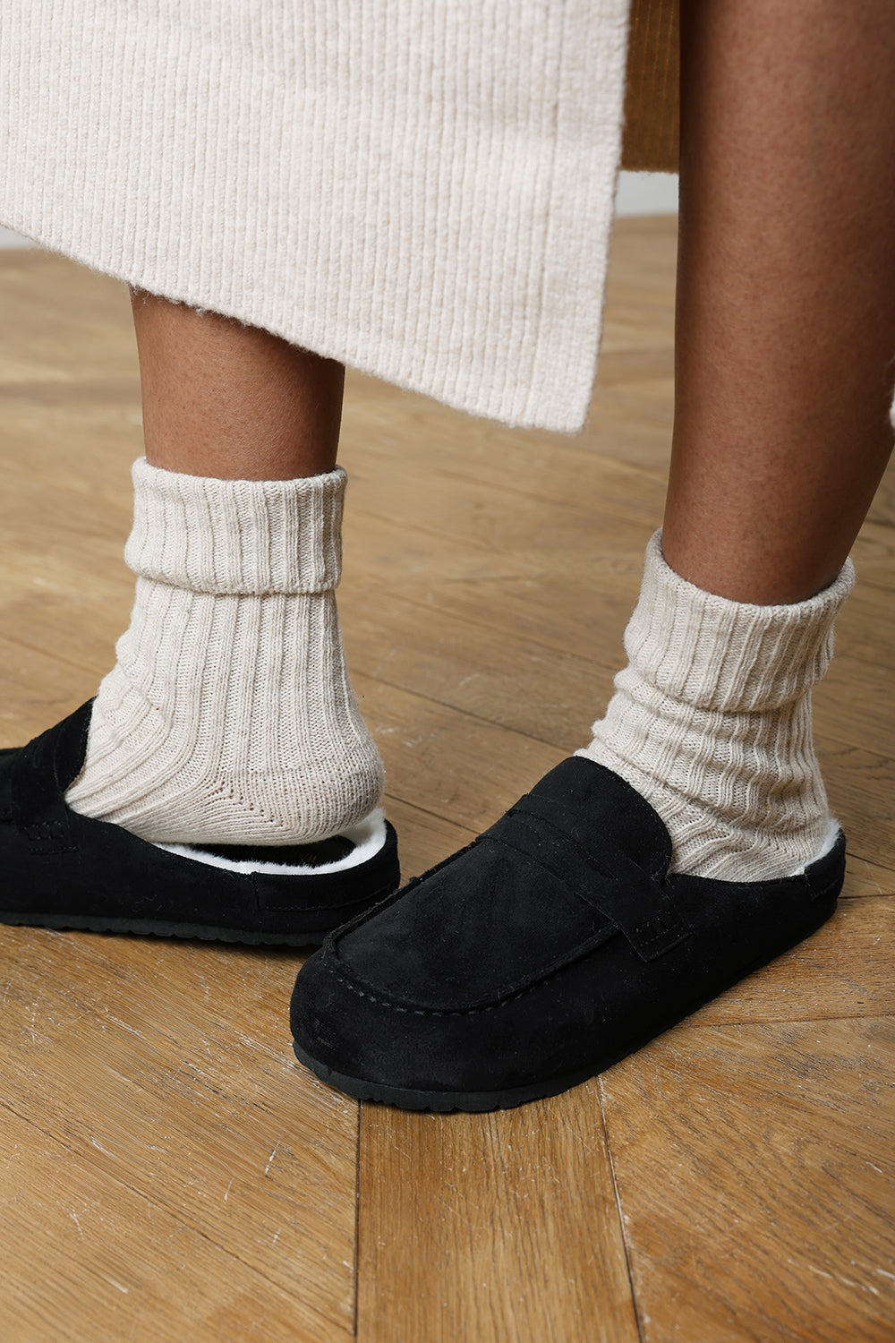 Divelle Low Back Slip On Mule With Fleece Lining