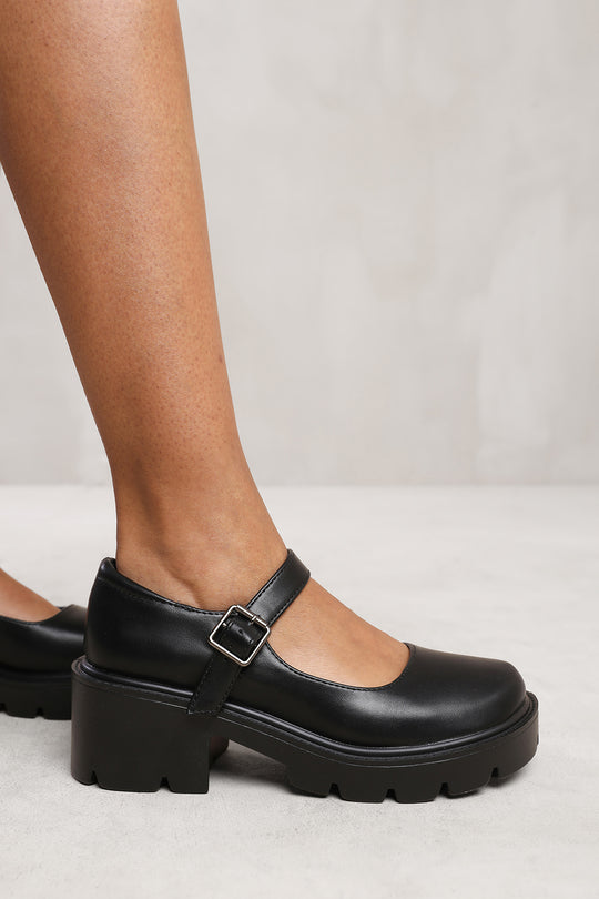 RYLEE CHUNKY PLATFORM BLOCK HEEL RETRO SHOES IN BLACK FAUX LEATHER