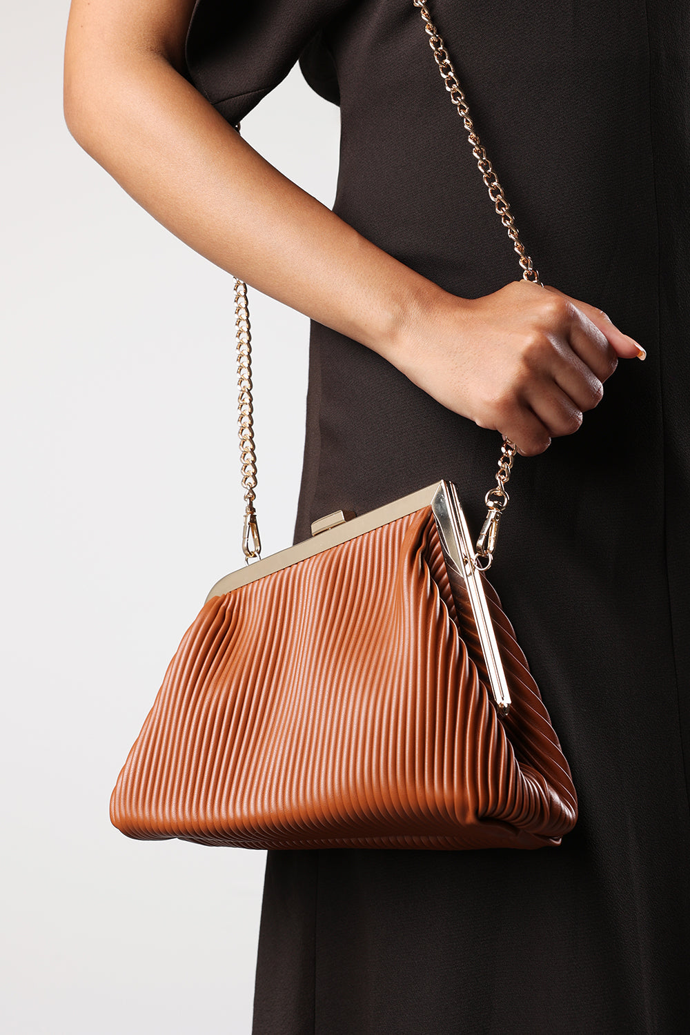 Haze Pleated Frame Clutch Bag With Gold Chain Strap In Tan
