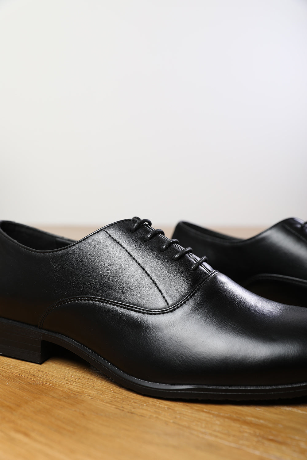 NICK OXFORD LACE UP WORK DRESS SHOES IN BLACK FAUX LEATHER