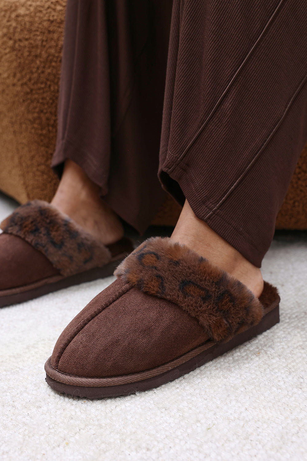 Comfort Brown Leopard Faux Fur Trim Mule Slipper