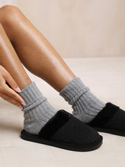 CUDDLE KNITTED FUR TRIM SLIPPERS IN BLACK