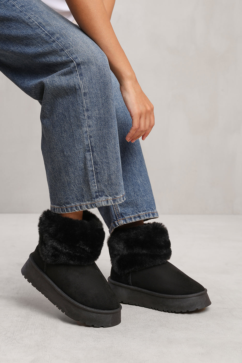 CLARA ANKLE SLIPPER BOOT WITH FAUX FUR LINING AND TRIM IN BLACK