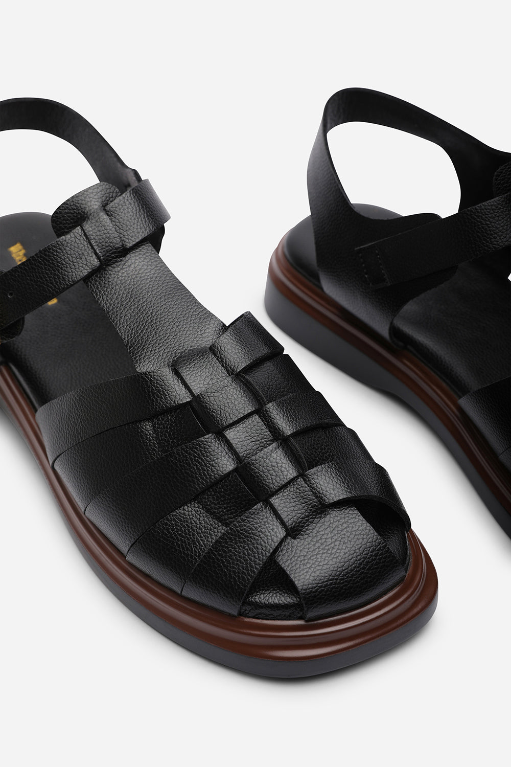Chime Fisherman Flatform Black Sandal