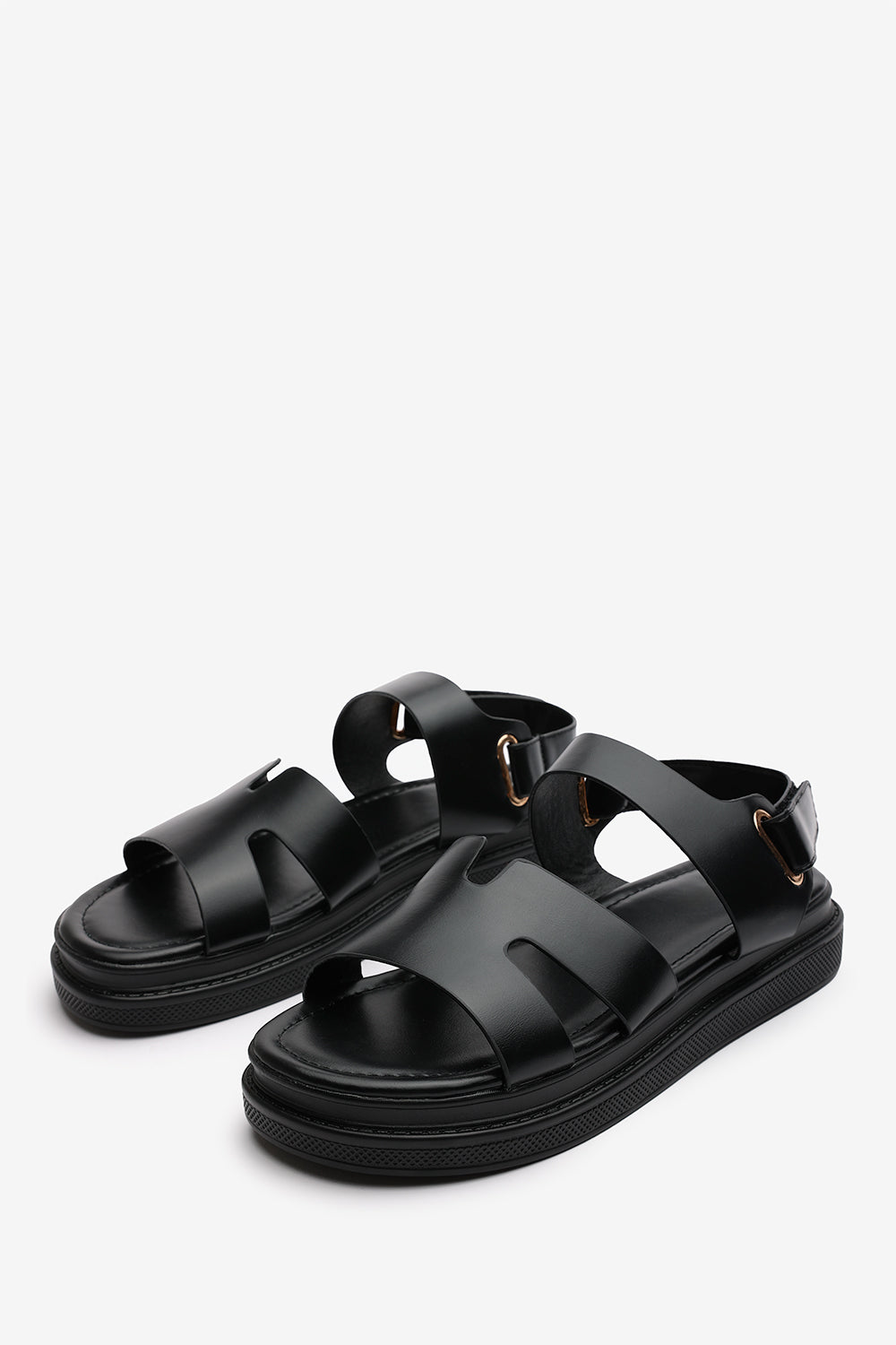 Clover Flatform Sandals With Cutout Straps In Black