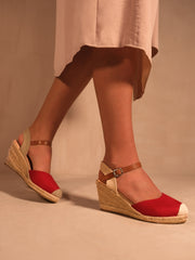 BLAKELY LOW WEDGE ESPADRILLE SANDALS WITH CLOSE TOE IN RED