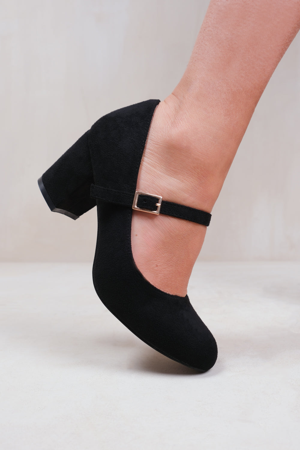 ARACELI EXTRA WIDE FIT BLOCK HEEL MARY JANE PUMPS IN BLACK SUEDE