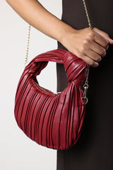 Glow Pleated Knot Handle Shoulder Bag With Gold Chain In Cherry Red