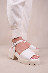 LITHE CHUNKY PLATFORM STRAPPY SANDALS IN WHITE FAUX LEATHER