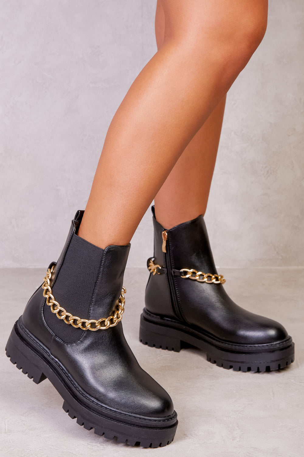 CASSANDRA PU CHUNKY CHELSEA ANKLE BOOTS WITH A DRIP CHAIN IN BLACK FAUX LEATHER