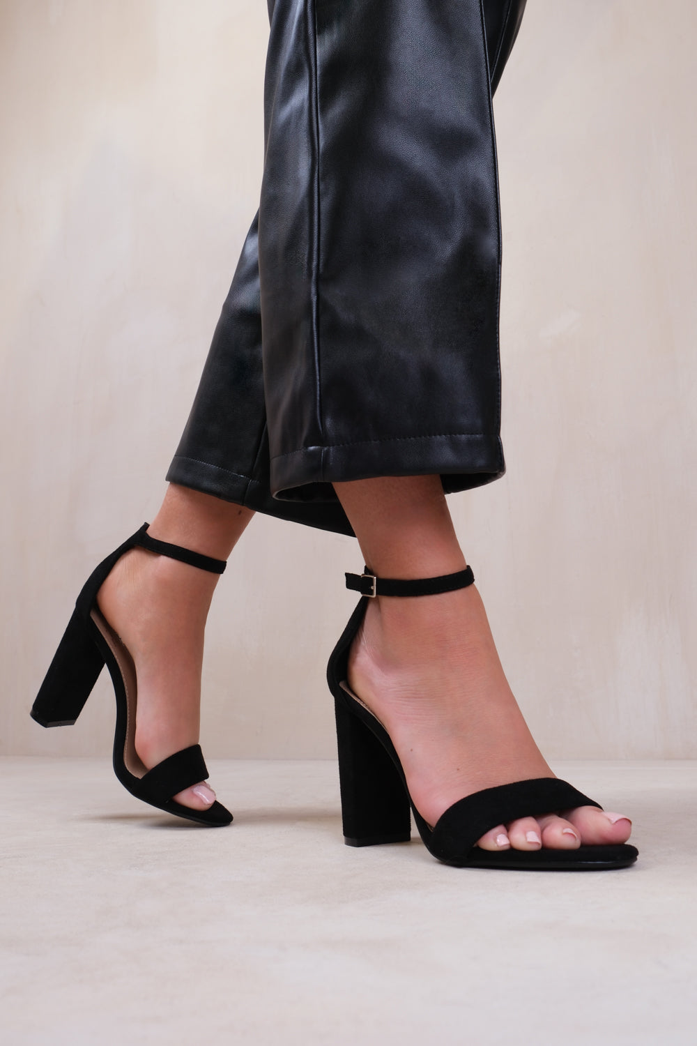 American Rag Women Dress Shoe Estrella High Block Heel Platform Pumps 9.5M  Affordable Designer Brands | Affordable Designer Brands
