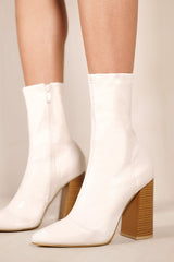 TATUM BLOCK HEELED BOOTS WITH POINTED TOE IN WHITE FAUX LEATHER