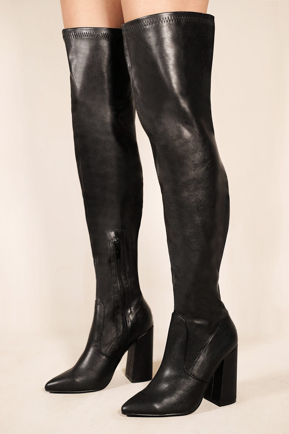 KAMRIE BLOCK HEEL KNEE HIGH BOOTS WITH POINTED TOE IN BLACK FAUX LEATHER