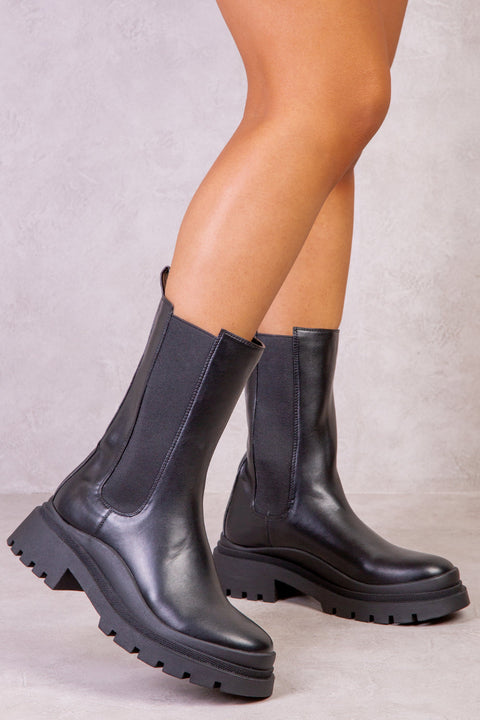 ISABEL CHUNKY CHELSEA BOOT IN BLACK FAUX LEATHER
