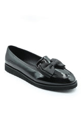 ALPHA WIDE FIT SLIP ON LOAFER SLIDER WITH BOW DETAIL IN BLACK PATENT FAUX LEATHER